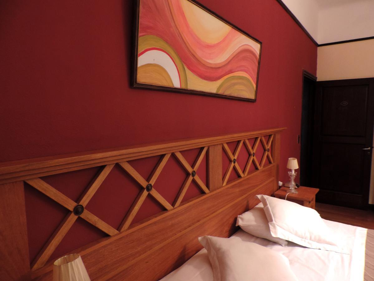 Hostal Cruz Chica Luaran gambar