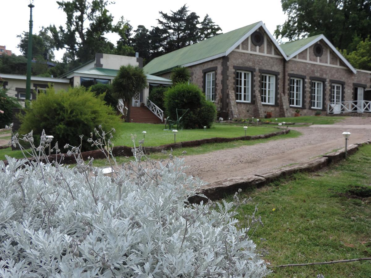 Hostal Cruz Chica Luaran gambar