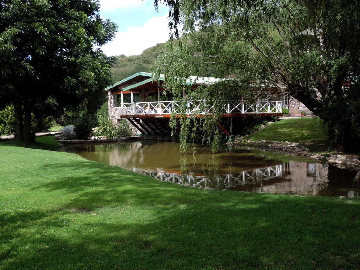 Hostal Cruz Chica Luaran gambar